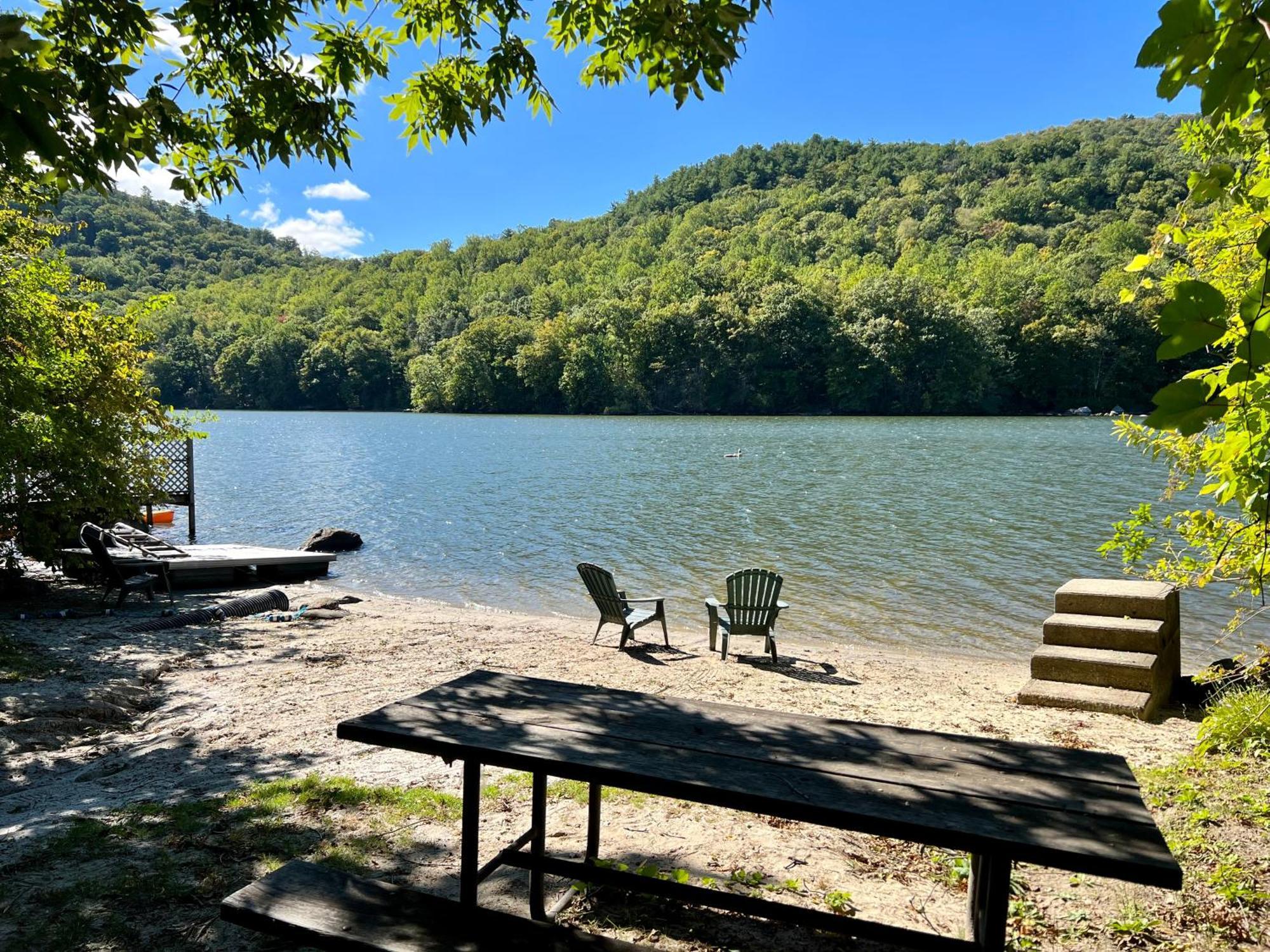 Lakeview Home 3 Private Beaches W/ Kayaks, On Squantz Pond New Fairfield Exterior photo